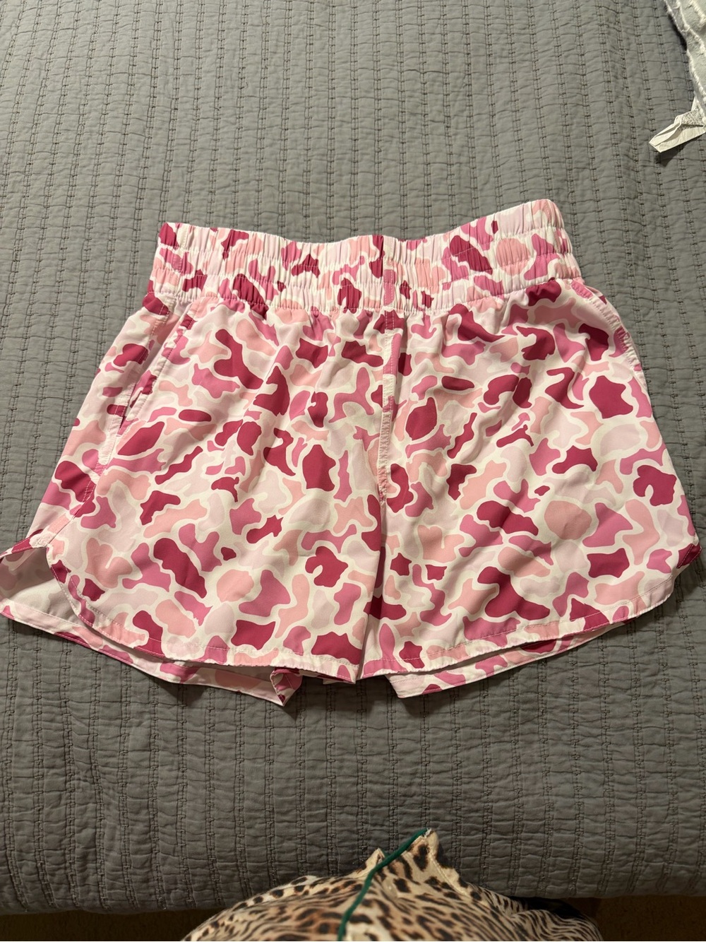 Local Girl Outfitters Women's Pink Camo Athletic Shorts